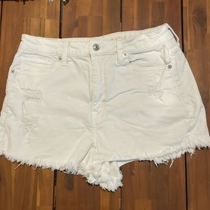 American Eagle white denim “Mom Short”